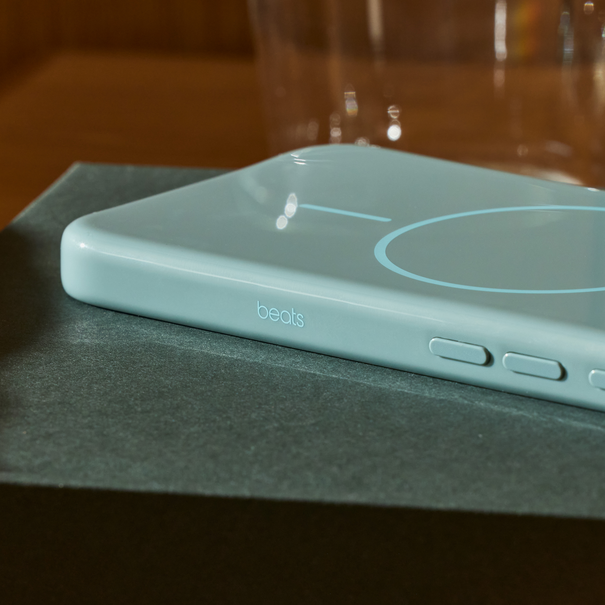 Beats iPhone 16 Pro Max Case with MagSafe — Riptide Blue