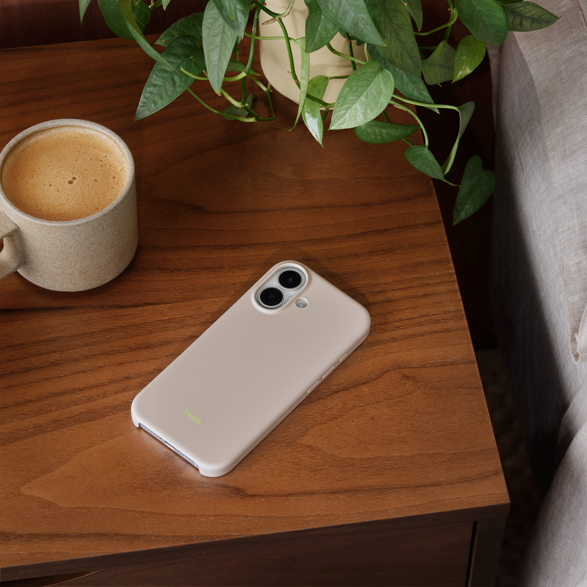 Beats iPhone 17 Case with MagSafe and Camera Control — Lime Stone