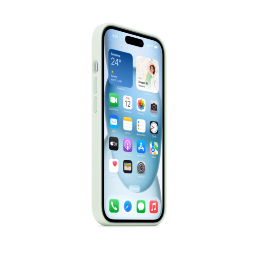 iPhone 15 Silicone Case with MagSafe — Soft Mint