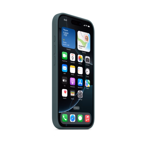 iPhone 16 Pro Silicone Case with MagSafe — Lake Green